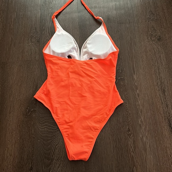 Orange and white swimsuit - Picture 3 of 3